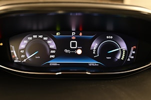 Vehicle image PEUGEOT 5008 1.2 Hybrid Allure Pack