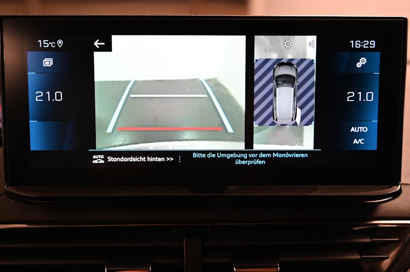 Vehicle image PEUGEOT 5008