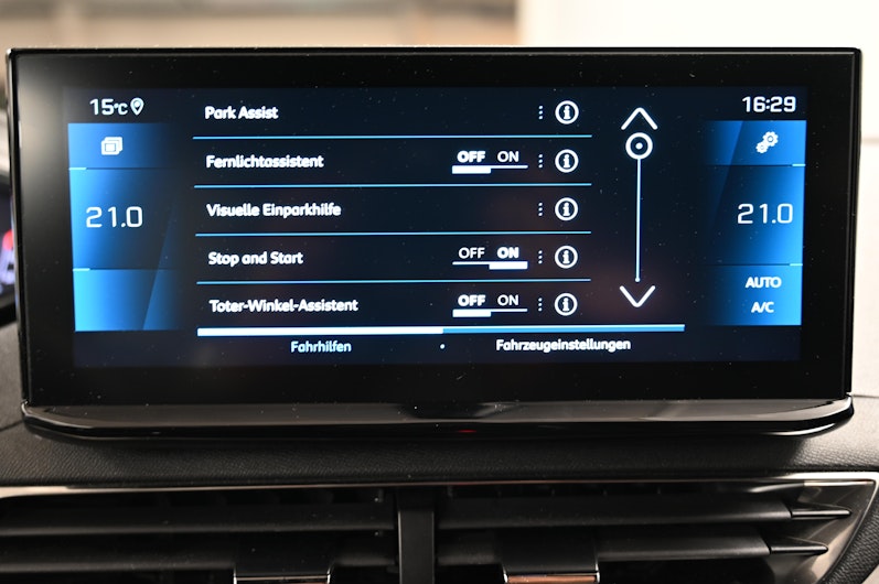 Vehicle image PEUGEOT 5008