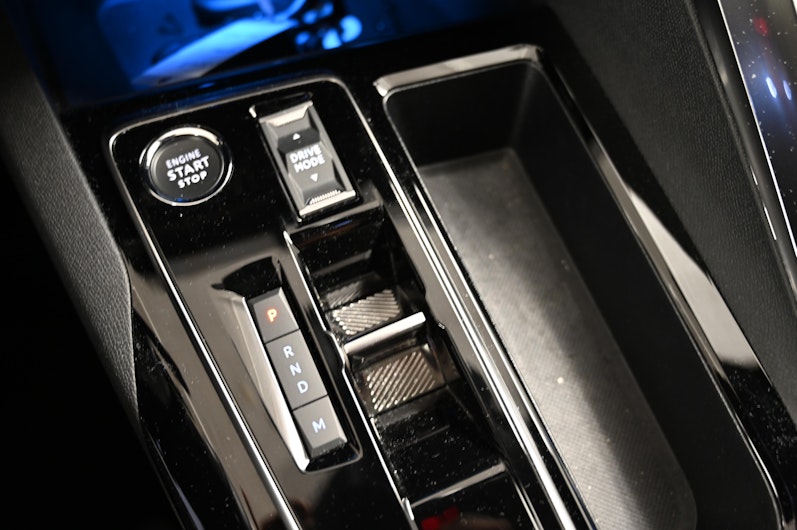 Vehicle image PEUGEOT 5008