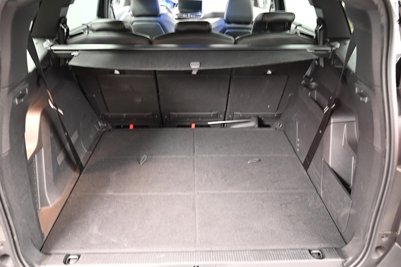 Vehicle image PEUGEOT 5008