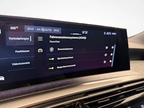 https://vehicle.imgix.net/4101414/0f7b399f-8cde-4e06-9398-3bedf099fe66.jpg