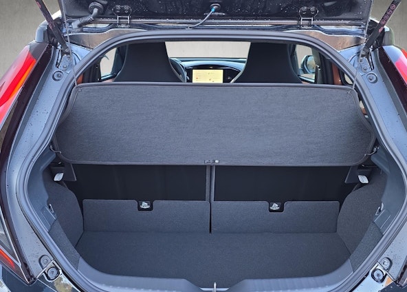 Vehicle image 12 Vehicle image 12