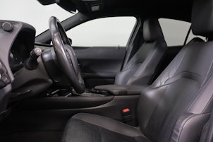 Vehicle image LEXUS UX 250h Comfort