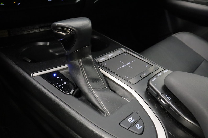 Vehicle image LEXUS UX