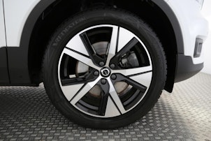 Vehicle image VOLVO XC40 1.5 T5 PiH R-Design