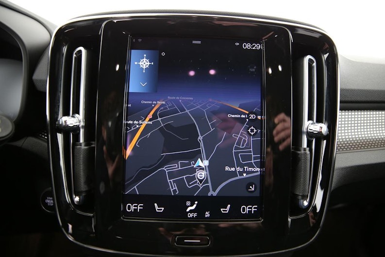 Vehicle image VOLVO XC40