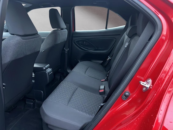 Vehicle image 9 Vehicle image 9