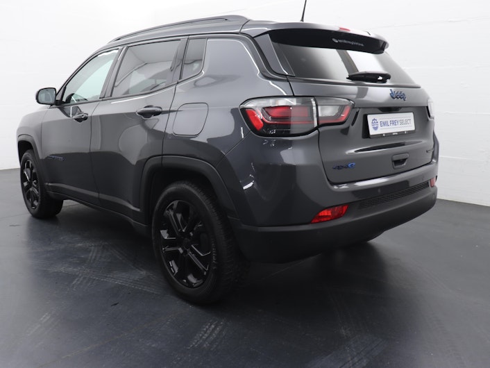 Vehicle image JEEP COMPASS