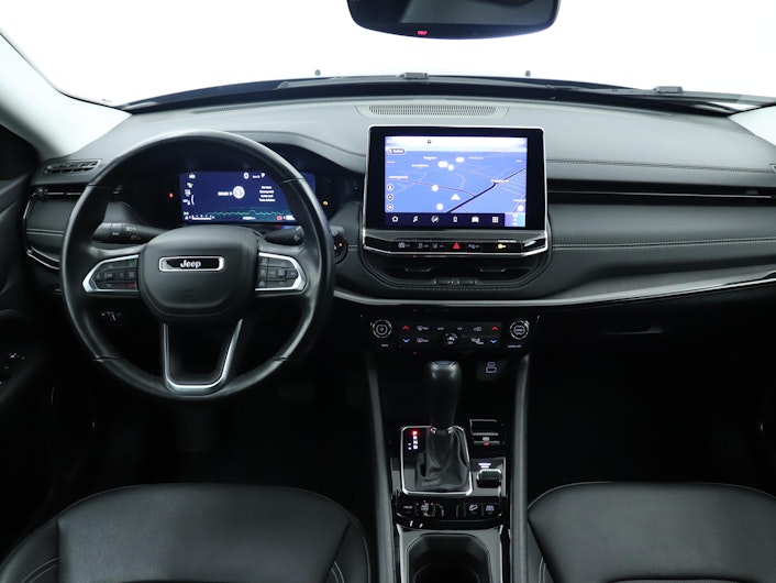 Vehicle image JEEP COMPASS