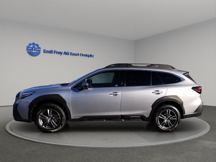 Vehicle image SUBARU OUTBACK
