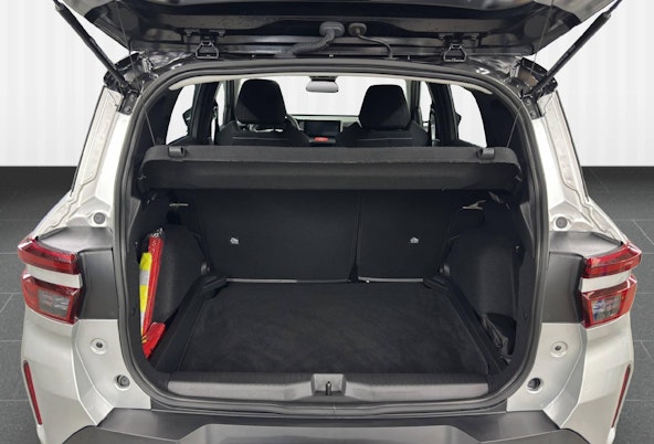 Vehicle image 14 Vehicle image 14