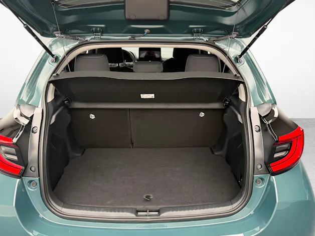 Toyota Yaris 1.5 VVT-i HSD Trend
