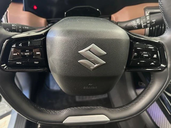 Fahrzeugbild 5 Fahrzeugbild 5