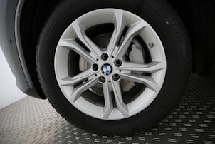 Vehicle image BMW X3 30e xDrive SAG