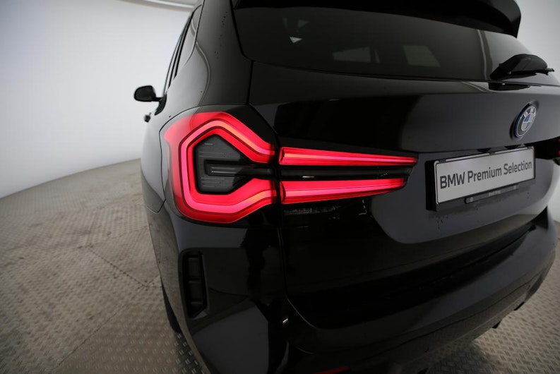 Vehicle image BMW X3