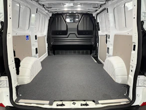 https://vehicle.imgix.net/4101664/3fef63be-f40b-49d2-8a5b-8cf909e7e9e1.jpg