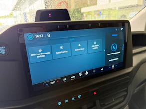 https://vehicle.imgix.net/4101664/a1b7f93e-7c1a-47b4-847f-776d0d194ebc.jpg