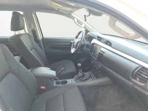 Vehicle image TOYOTA Hilux Double Cab.-Pick-up 2.8 D-4D 204 Comfort
