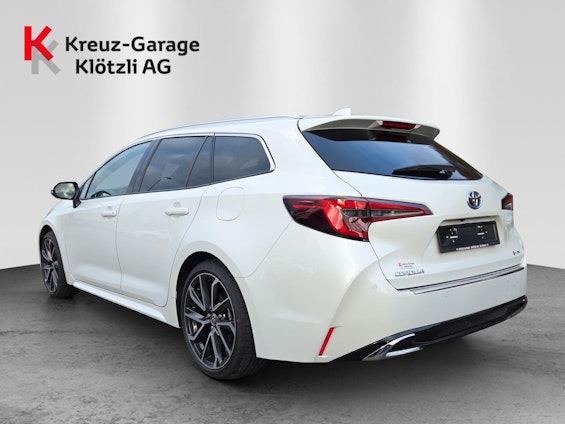 Vehicle image 4 Vehicle image 4