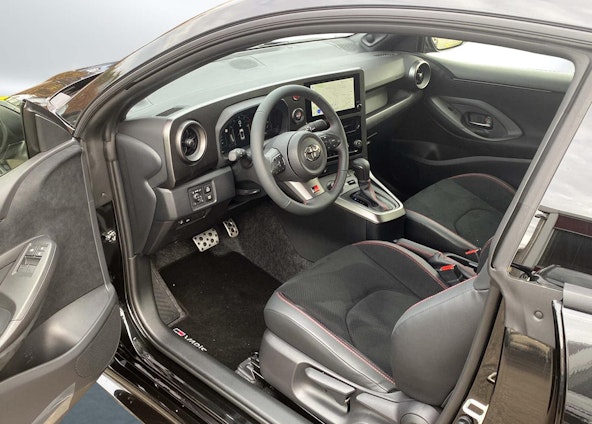 Vehicle image 3 Vehicle image 3