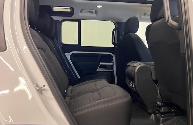 Vehicle image 6 Vehicle image 6