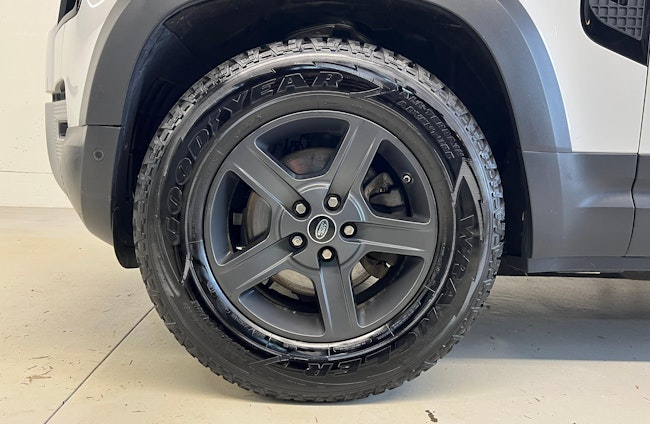 Vehicle image 10 Vehicle image 10