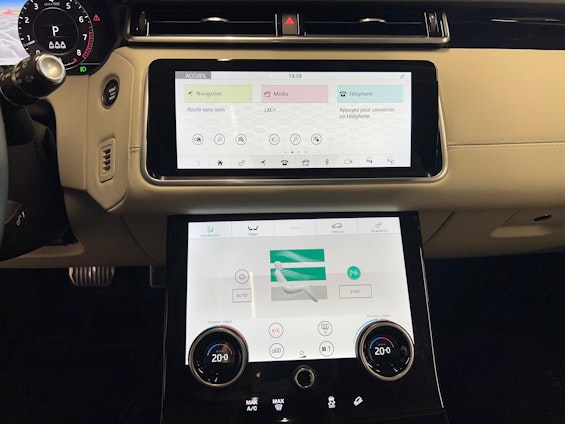 Vehicle image 4 Vehicle image 4