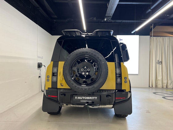 Vehicle image 9 Vehicle image 9