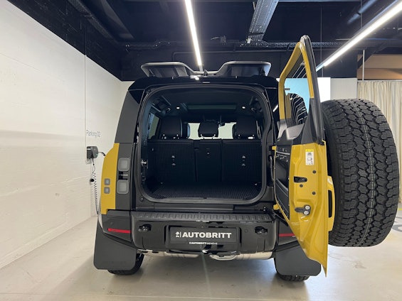 Vehicle image 10 Vehicle image 10