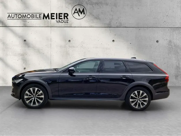 Volvo V90 Cross Country 2.0 B5 Plus AWD