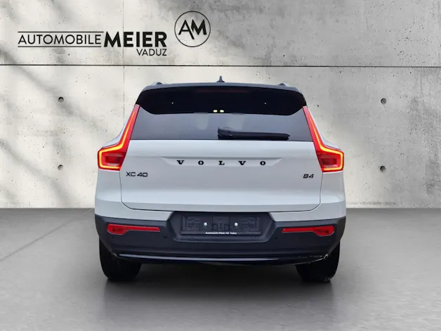 Volvo XC40 2.0 B4 MH Black Edition