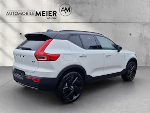 Volvo XC40 2.0 B4 MH Black Edition
