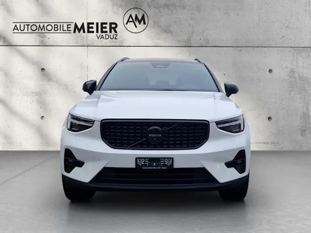 Volvo XC40 2.0 B4 MH Black Edition
