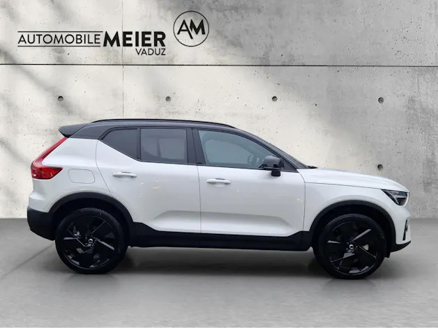 Volvo XC40 2.0 B4 MH Black Edition