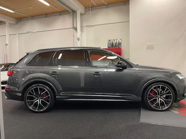 Audi SQ7 4.0 V8 TFSI quattro T-Tronic