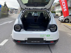 Honda e Advance
