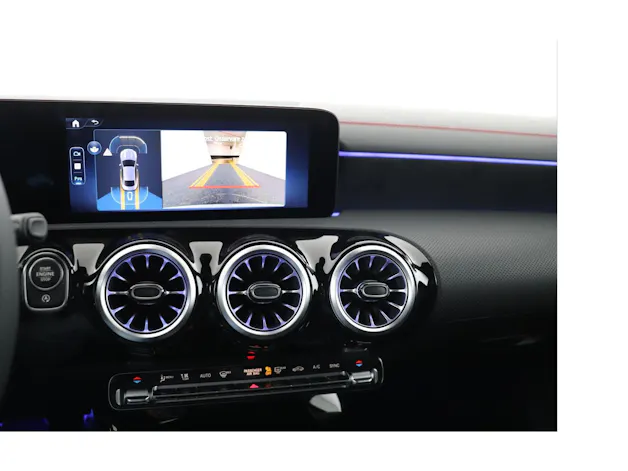 Mercedes-Benz CLA 220 4Matic 8G-DCT