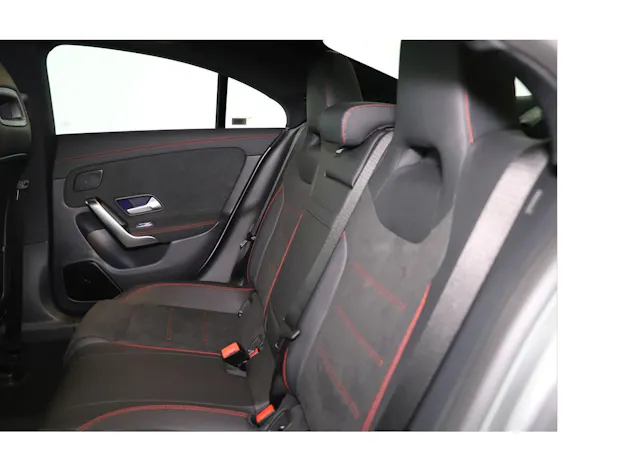 Mercedes-Benz CLA 220 4Matic 8G-DCT