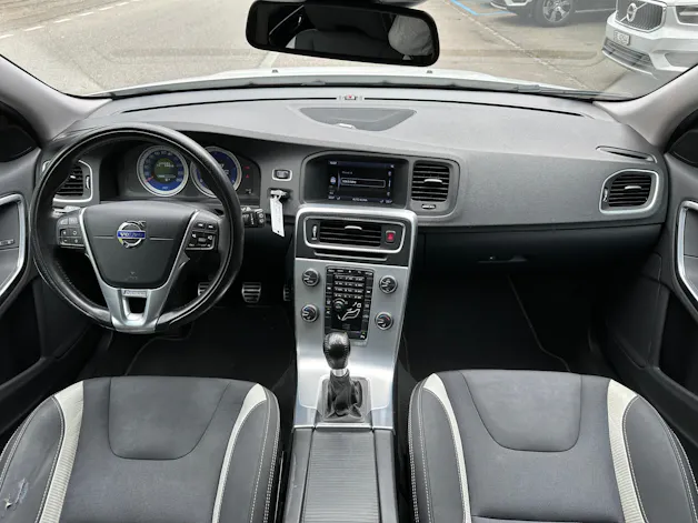Volvo V60 D3 R-Design