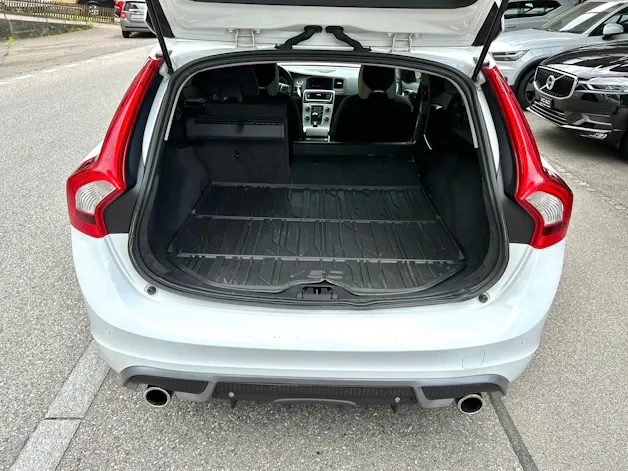 Volvo V60 D3 R-Design