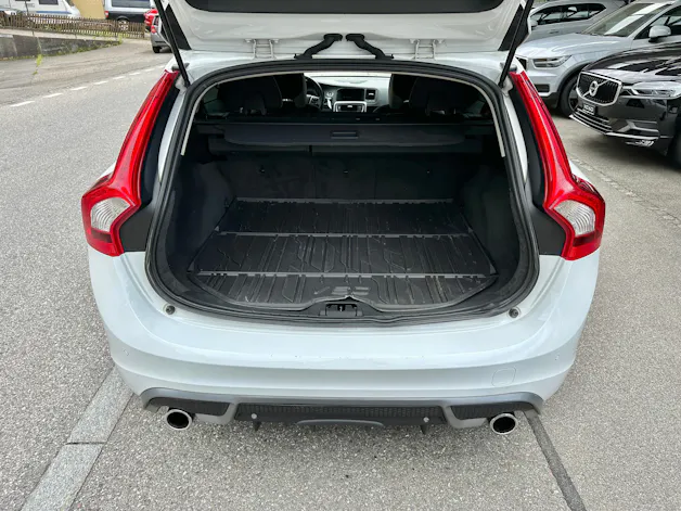 Volvo V60 D3 R-Design