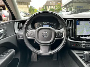 Volvo XC60 B4 Diesel Mild Hybrid AWD Momentum Geartronic