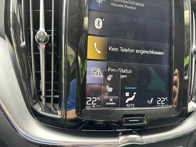 Volvo XC60 B4 Diesel Mild Hybrid AWD Momentum Geartronic