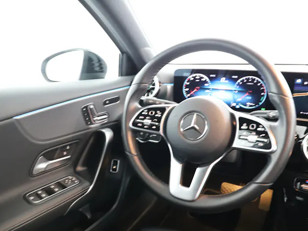 Mercedes-Benz A 250e Progressive