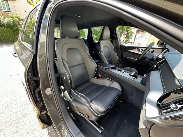 Volvo XC60 B5 Diesel Mild Hybrid AWD R-Design Geartronic