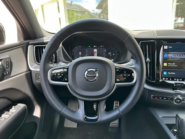 Volvo XC60 B5 Diesel Mild Hybrid AWD R-Design Geartronic