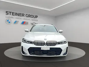 BMW 330e x DriveTouring Steptronic M Sport