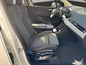 BMW 220i Active Tourer DKG