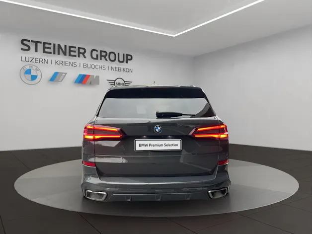 BMW X5 xDrive M50i Steptronic